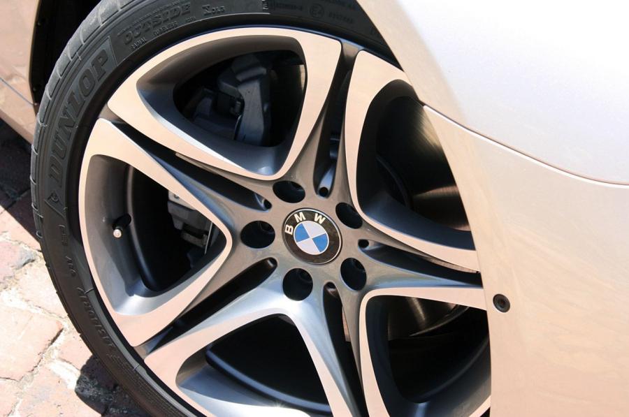  BMW 6-Series Convertible 2012 года  (фото 39 из 52)